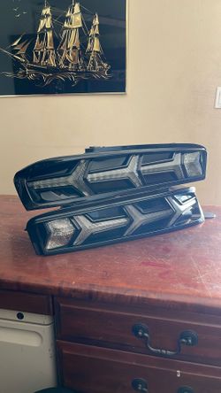 16-18 Camaro Tail Lights (smoked) And Lowering Springs