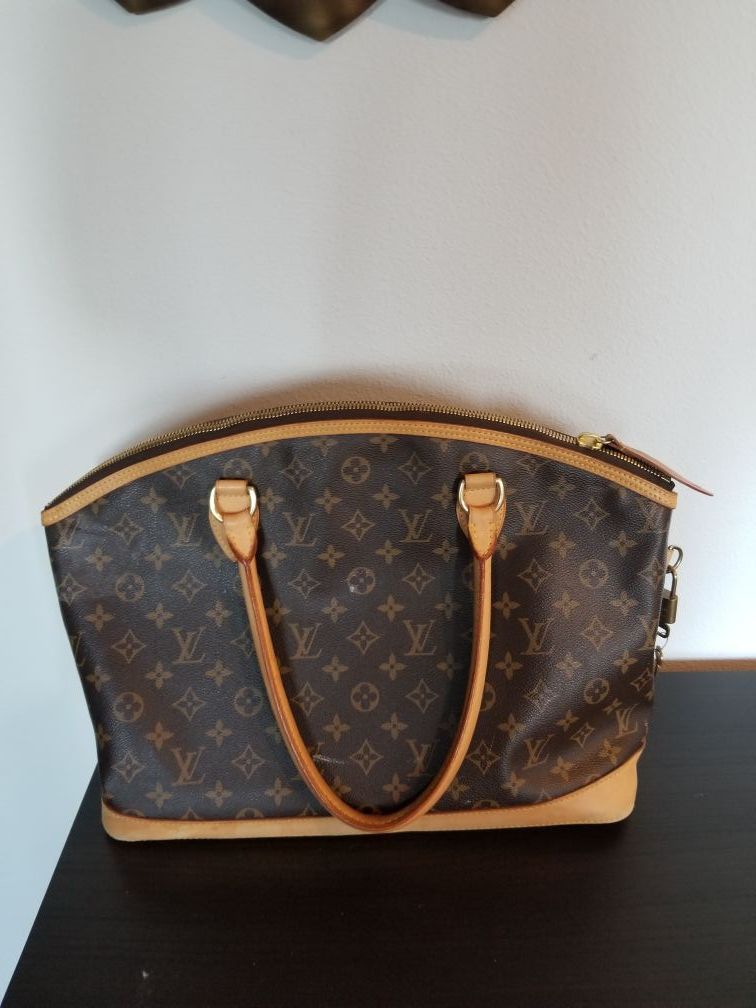 Louis Vuitton purse