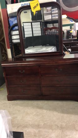Dresser color cherry