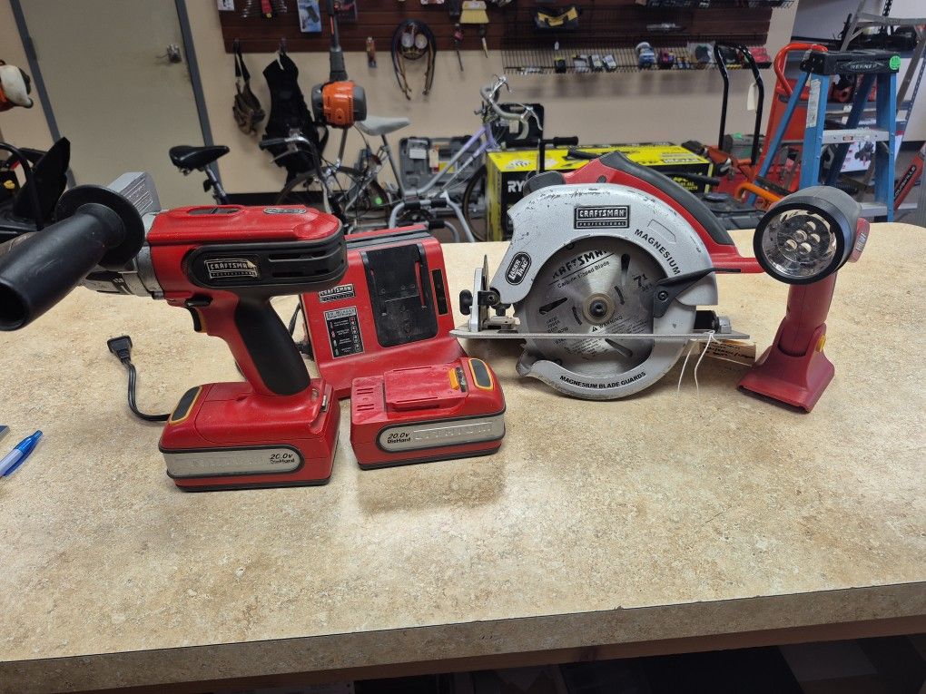Craftsman Professional 20 Volt Drill And Circular Saw Kit