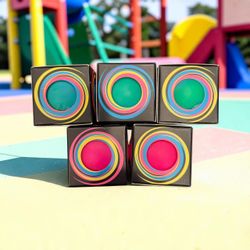 Schylling Twirl NeeDoh The Groovy Glob LOT OF 5 (3 green and 2 pink)