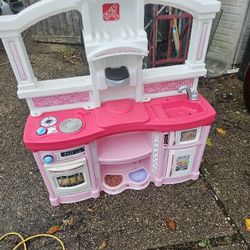 Prices Firm.. Children's Playhouse