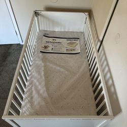 Infant - Toddler Baby Crib 
