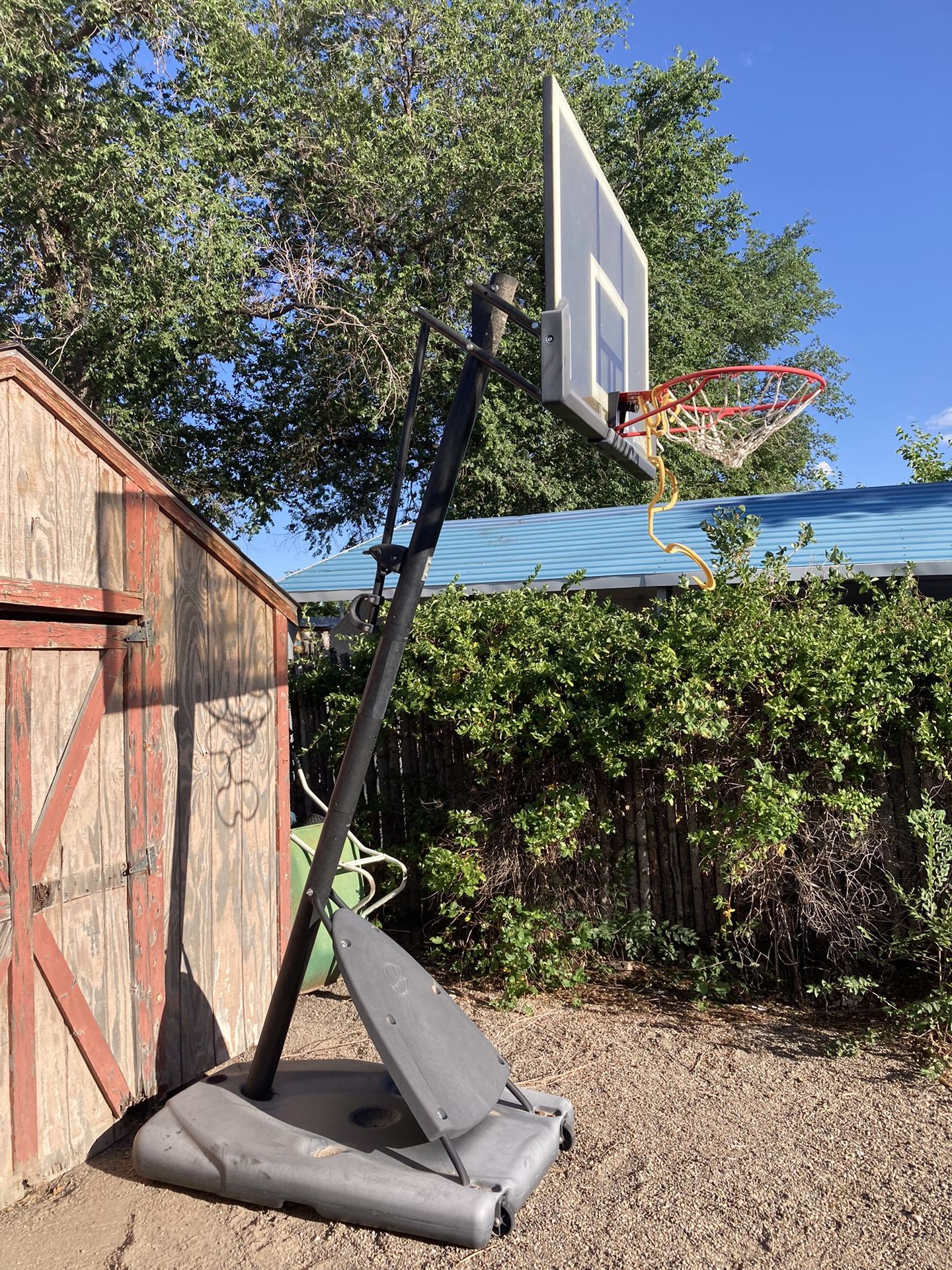Portable Basketball Goal