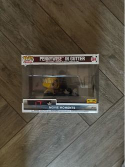 Funko Pop Movie Moments IT - Pennywise In Gutter #584 Hot Topic Exclusive
