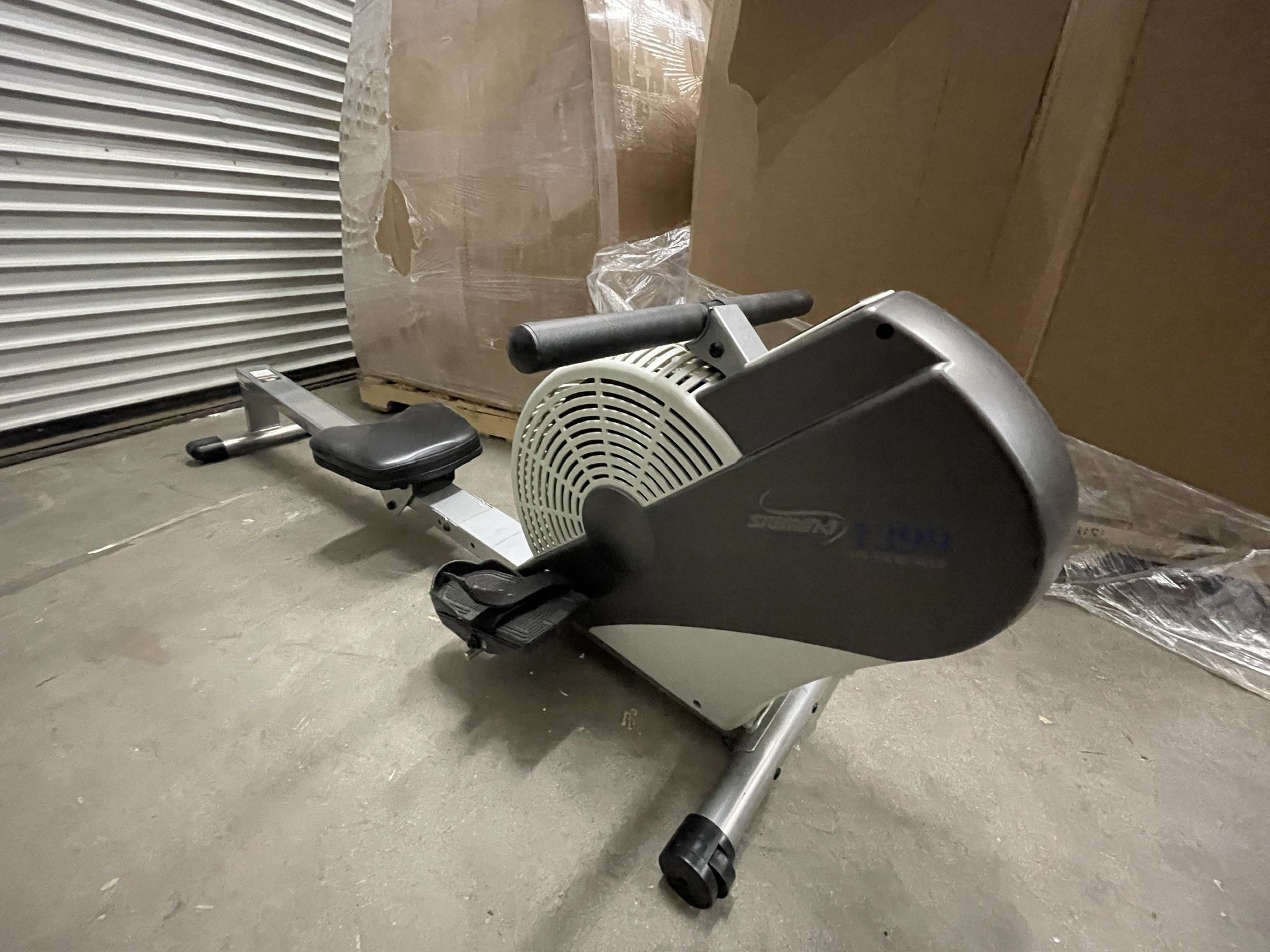Rowing Machine (foldable)