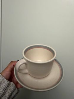 Tea cup & saucer
