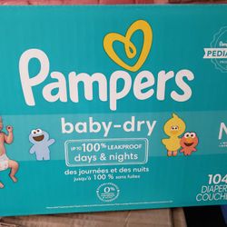 Case of 104 Pampers Baby Dry Diapers - Newborn 