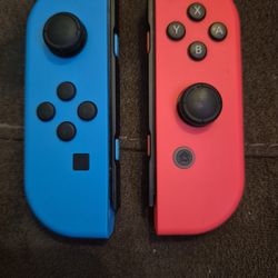 Nintendo Switch Controllers like new