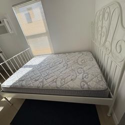 Full Size Bed 