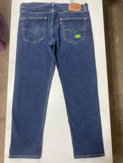 Men’s blue Levi jeans
