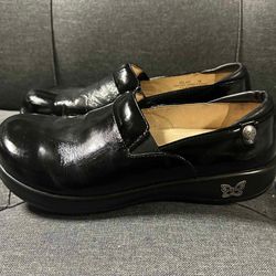 Alegria Kel-611 Patton Leather Black Womens 38 Size 7.5 Slip On Clog Flat Butterfly Shoes