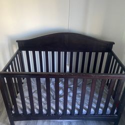 Baby Crib 