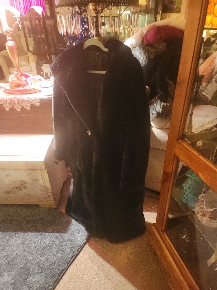 Black Fir Coat!