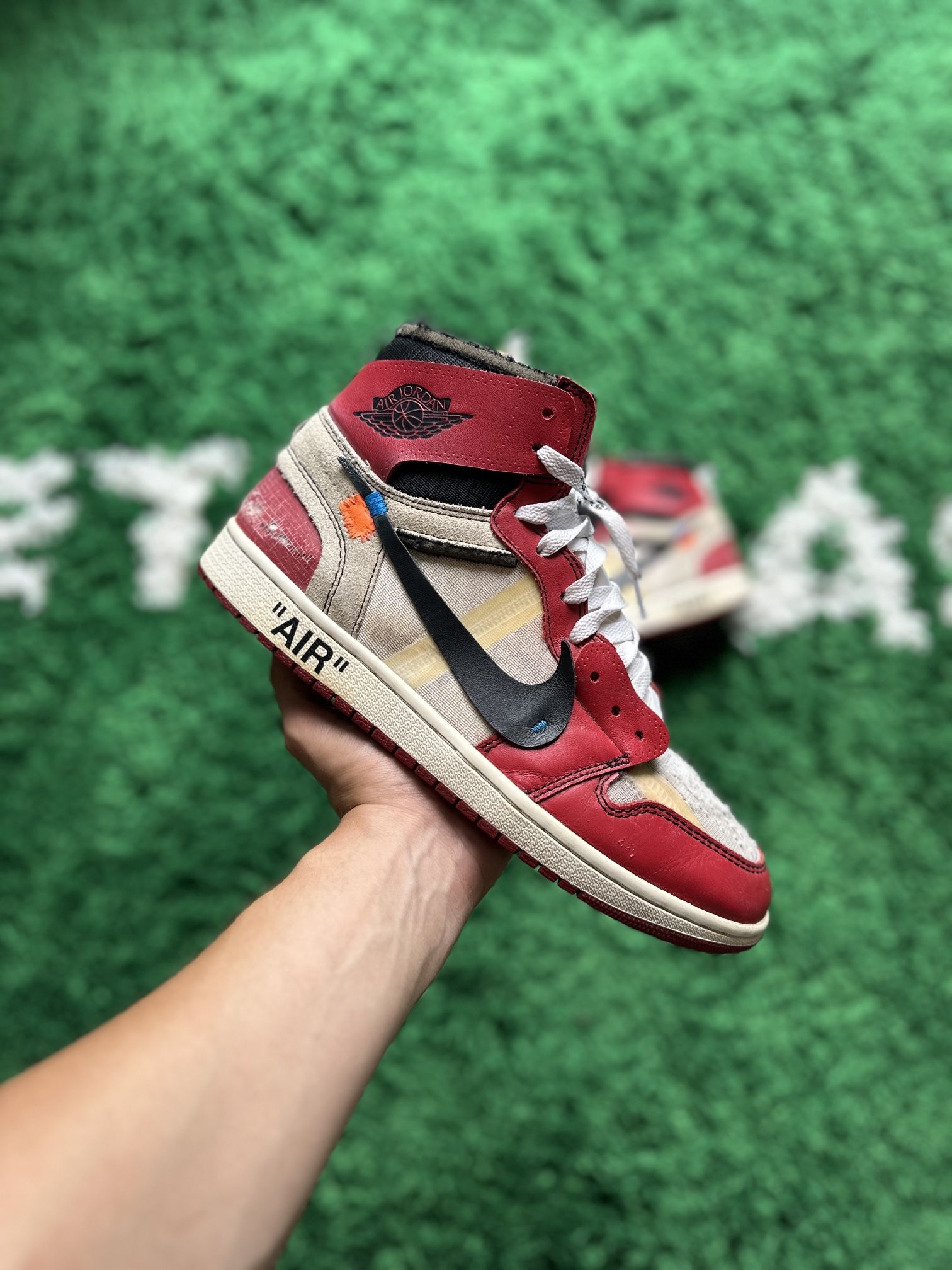Off white jordan 1 Chicago