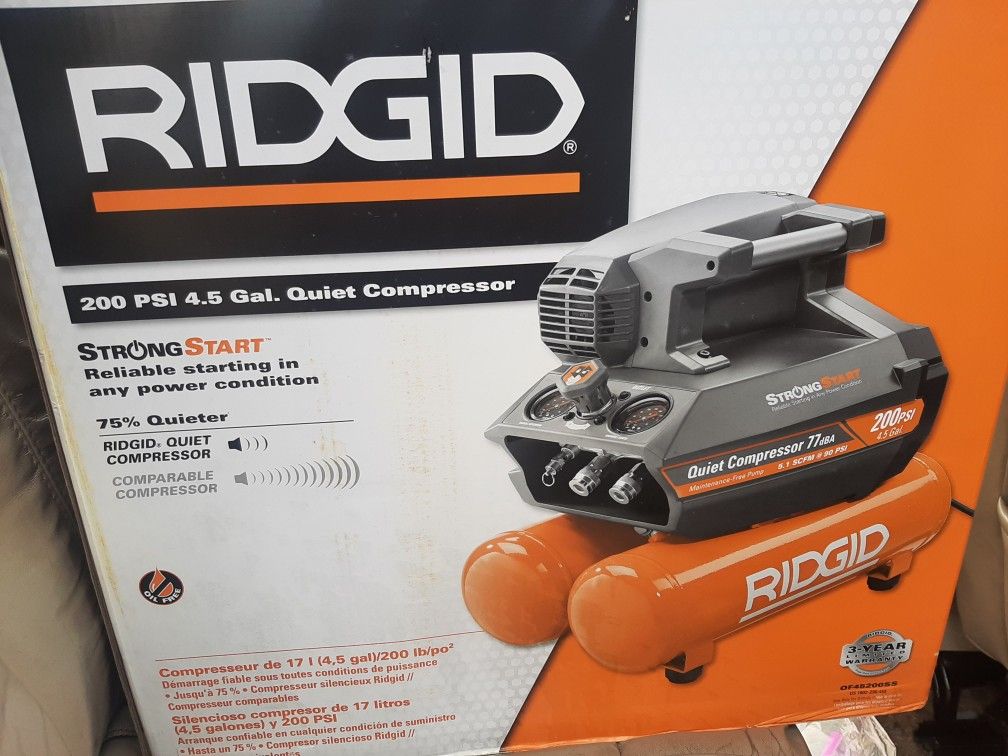 RIDGID 200PSI 4.5 GAL QUIET COMPRESSOR ** BRAND NEW**