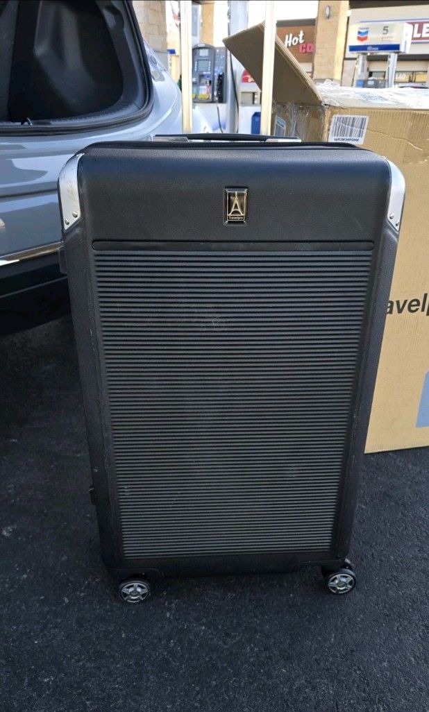 Travelpro 30” Platinum Elite Hardside Large Checked Suitcase Luggage (Read) Bag