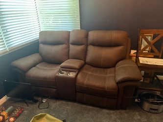 NEVER USED - LOVESEAT RECLINER