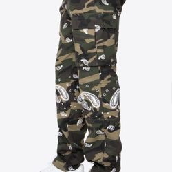 BANDANA PRINT CARGO-CAMO (XL/36)