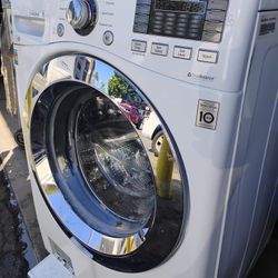 LG Steam Washer Front Load 4.5 Cu Ft 