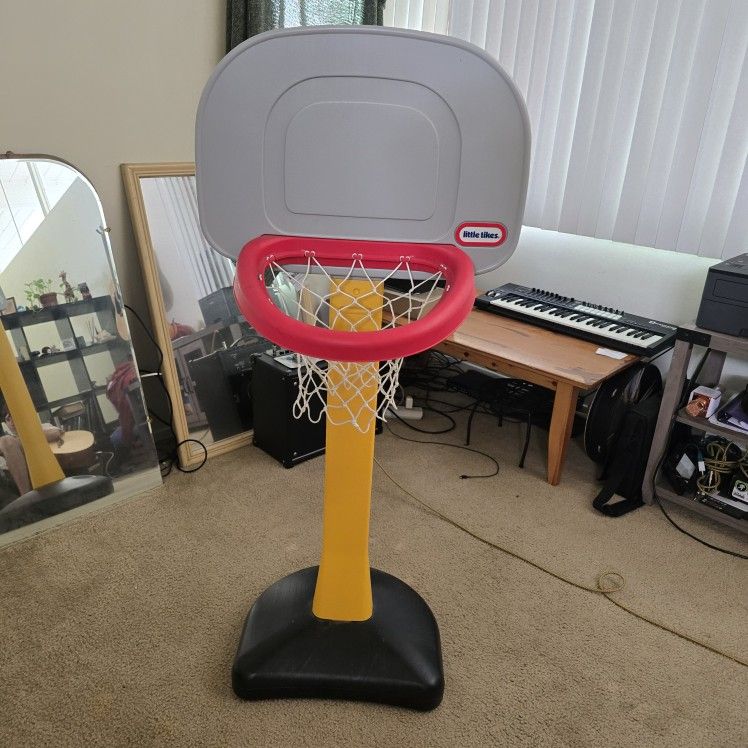 Mini Basketball Hoop!