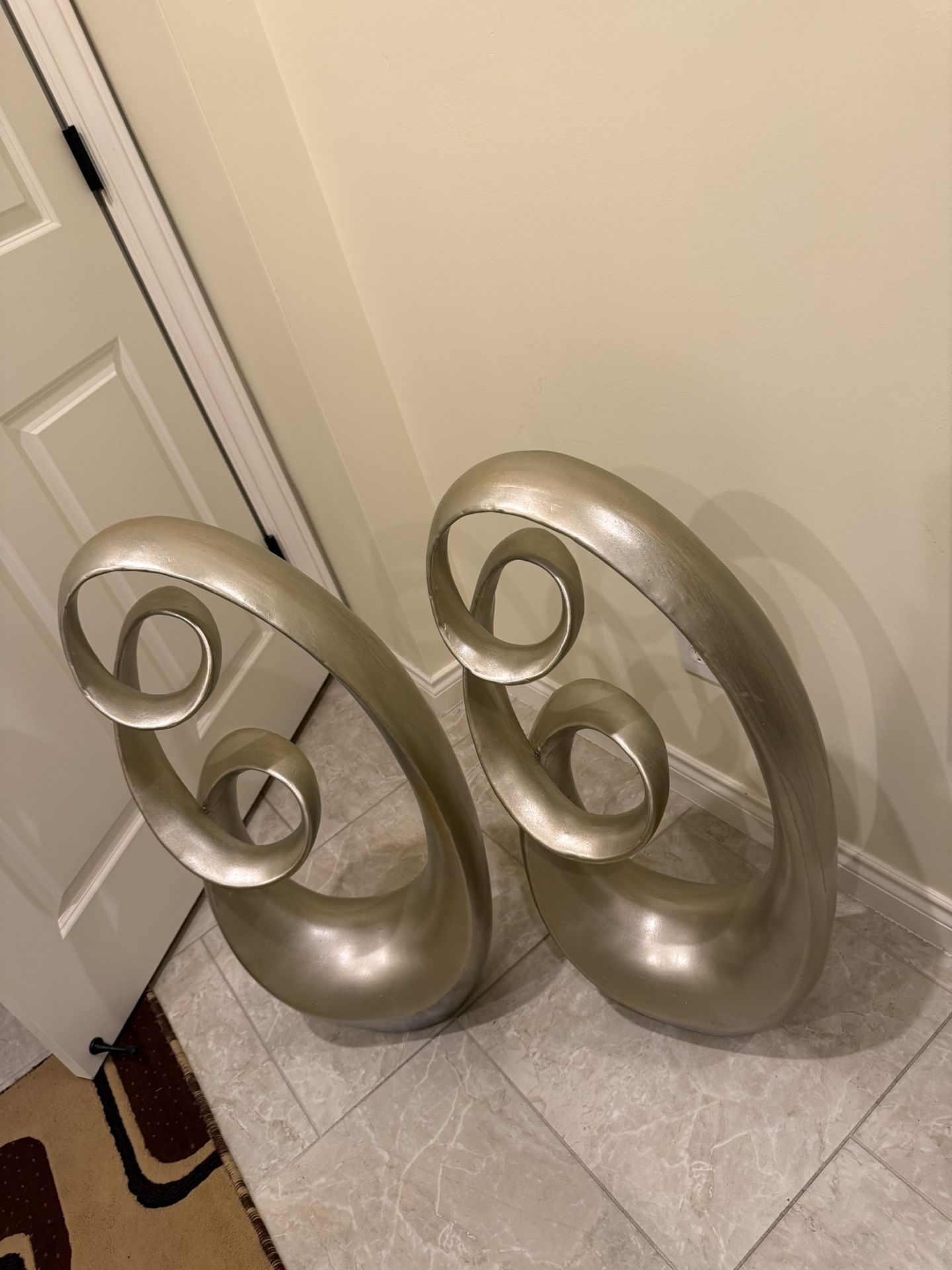 Beautiful Stand Table Decorations Set Of Two