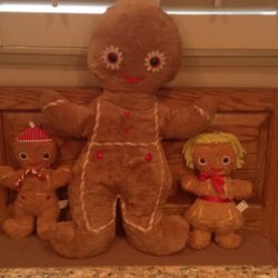 Vintage 1960 Knickerbocker Gingerbread Plush Set