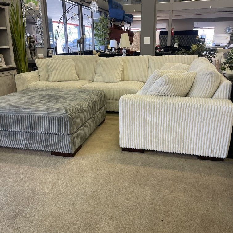 ⚡ Unbeatable Low Price❤️Lindyn Ivory 4pc Sectional