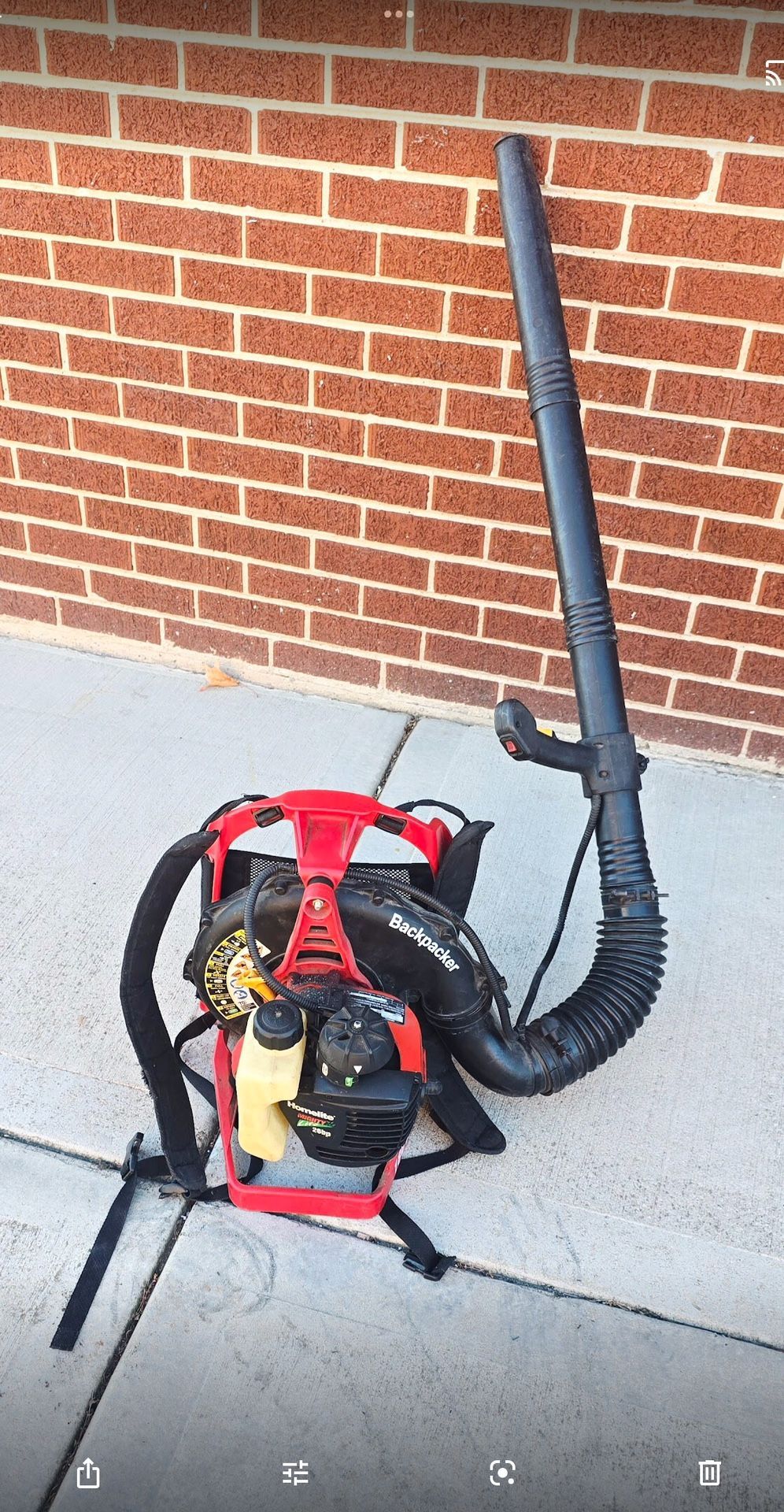 Homelite backpack leaf blower 26bp (gas) 180mph