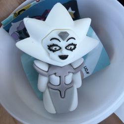 Steven Universe 3D Buddies White Diamond Figurine