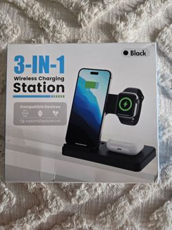 3-in-1 Wireless Charging Station Black