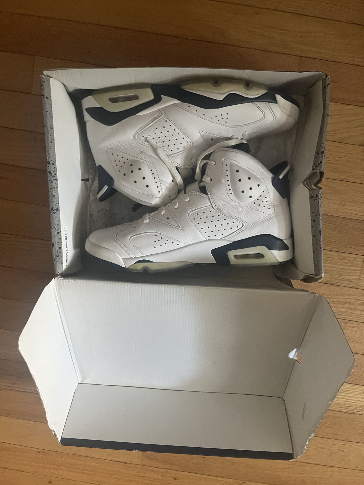 Jordan 6 Midnight Navy Size 11