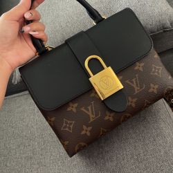 Louis Vuitton Purse