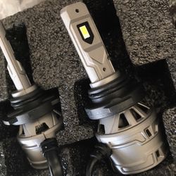 H1 LED Headlight Bulb, 10000 Lumens Super Bright LED Headlights Conversion Kit 6000K Glacier White 