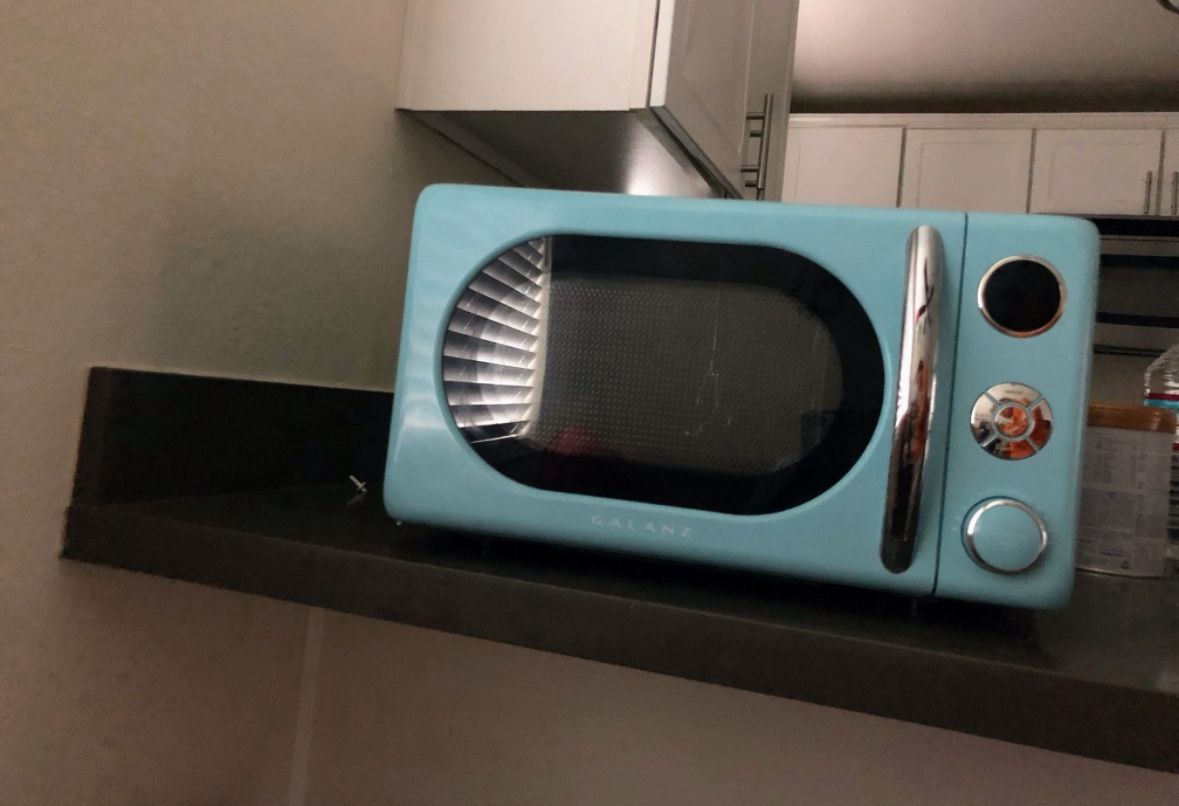 Retro microwave On Sale 