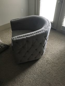 Tommy hilfiger tufted swivel chair hot sale