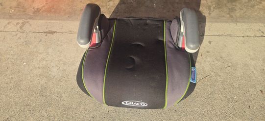 Graco Backless Booster Car Seat – Good Condition