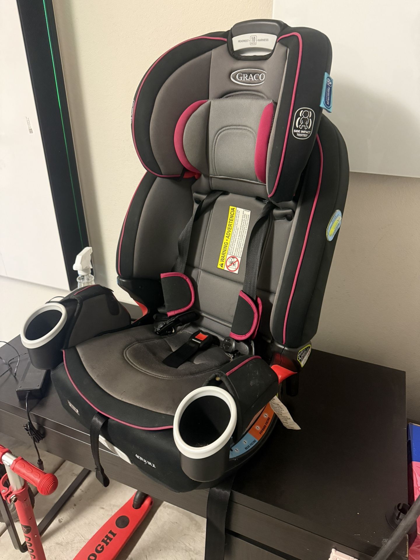 Graco Highback Child Car Seat with Cup Holders