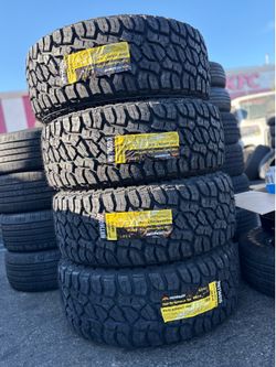 35*12.50r20 Vendo set de llantas Nueva. On 50.0000 millas de garantía