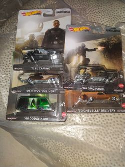 5 Hot wheels Premium,Mandalorian,Star wars.