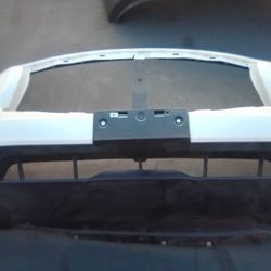 2009 Infiniti FX37/Q70 Front Bumper With Fog Lights And Accessories Oem.