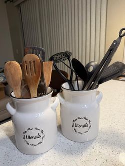Dispensador de cerámica con utensilios/ ceramic utensils dispenser