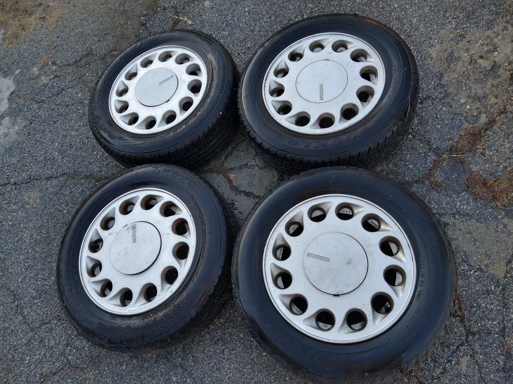 OEM Nissan 240sx Teardrop Wheels w/center caps