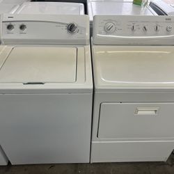 Kenmore Washer And Kenmore Eléctric Dryer 