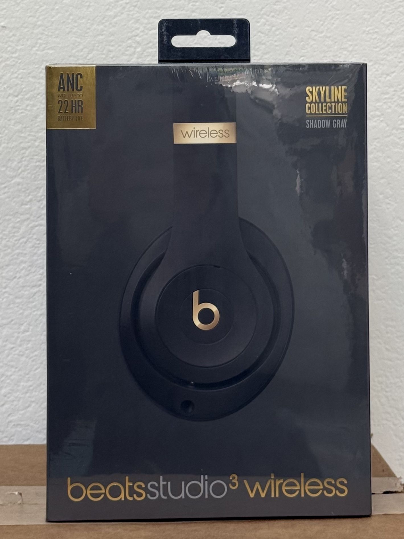 NEW Beats Studio3 Wireless Headphones – The Beats Skyline Collection - Shadow Gray