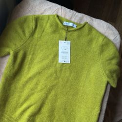 Zara NWT Green Short Sleeve Sweater Large