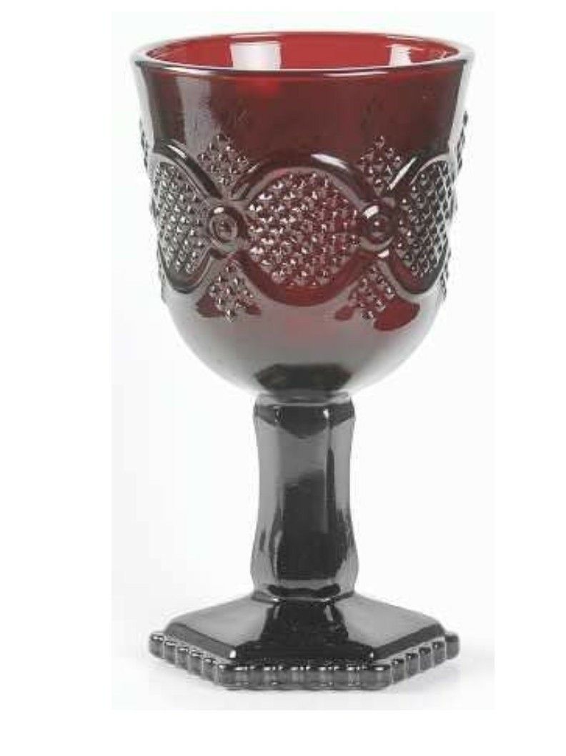 Avon Cape Cod Collection Elegant Wine Glasses Set Of 2