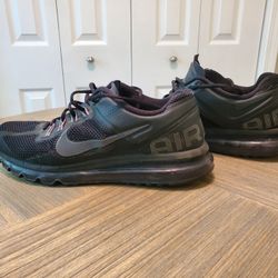 Nike Airmax Shoes / Sneakers Men's Size 12