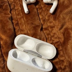 Airpods Pro 2nd $30 Obo Generation (Lightning)	A2084 Year 2022