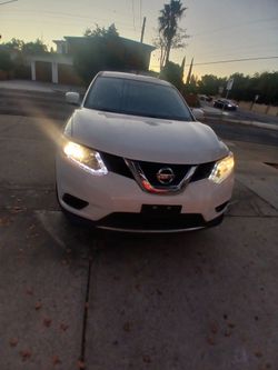 Se vende Nissan rogue 2016
